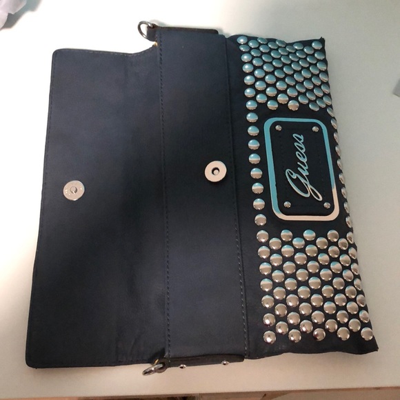 ✨FINAL SALE✨ Guess Leather Blue Studded Clutch - Picture 11 of 15